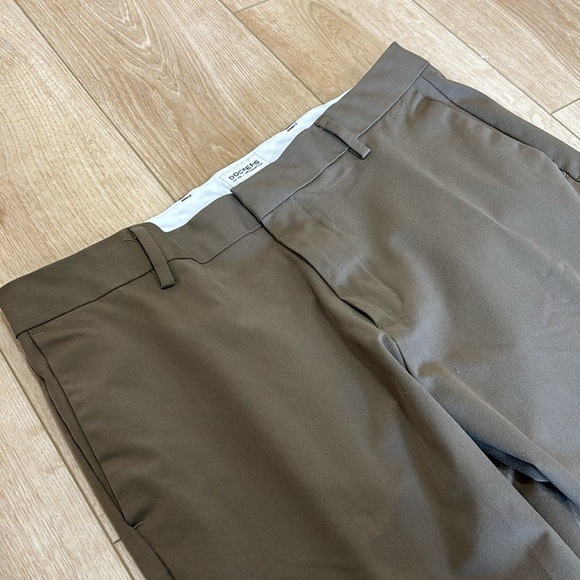 Men’s Dockers straight fit khakis, deep tan colour - Picture 2 of 7